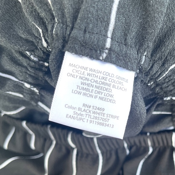 Time & Tru Woman’s Jumpsuit | Size M (8-10) - Picture 6 of 8